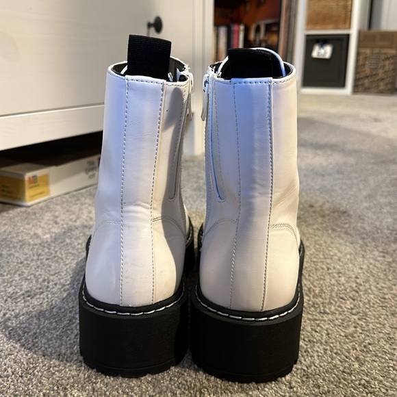 Chunky lace up white platform boots with zipper - Picture 8 of 8